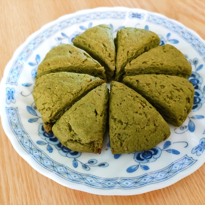 バター不使用☆抹茶スコーン
